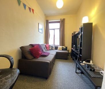 Llanbleddian Gardens, Cathays - Photo 1