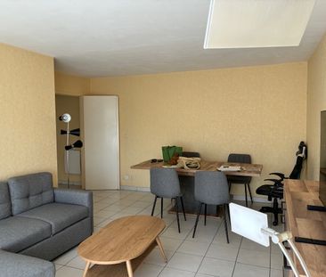 Location Appartement 2 pièces 57m² - Photo 5