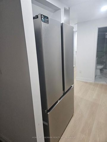 For Lease - 3145 Cantelon Crescent Unit# Basement, Mississauga, Ontario - Photo 2