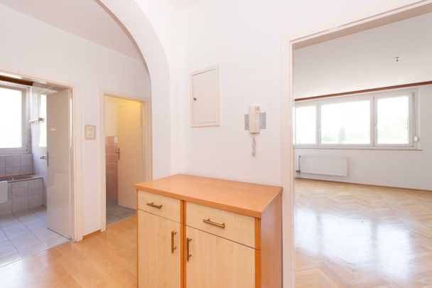 Geräumige 4-Zimmer Wohnung mit Loggia in zentrumsnähe – Moserhofgasse 49, 8010 Graz - Foto 1
