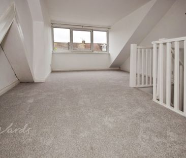 4 bedroom terraced house to rent - Photo 4