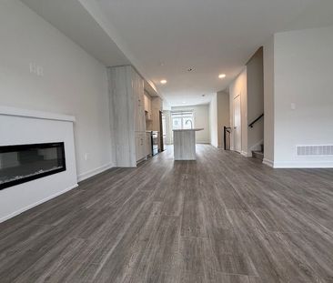 For Lease - 18 Agnes Lane, Richmond Hill, Ontario - Photo 5