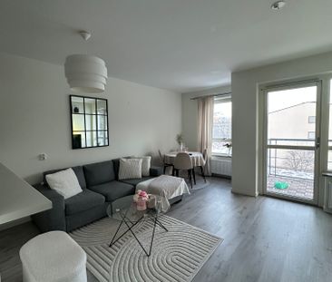 Gulddragargränd, Vällingby - Photo 1