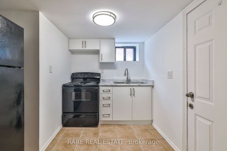 For Lease - 627 Sheppard Avenue Unit# Basement, Toronto, Ontario - Photo 4