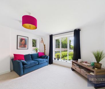 4 bedroom detached house to rent - Photo 3