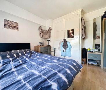 Larchwood Drive, Englefield Green, Egham, Surrey, TW20 0SH - Photo 5