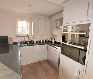 2 bedroom apartment to rent - Photo 5