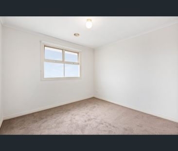 2/71 Mimosa Road, Carnegie, Vic 3163 - Photo 3