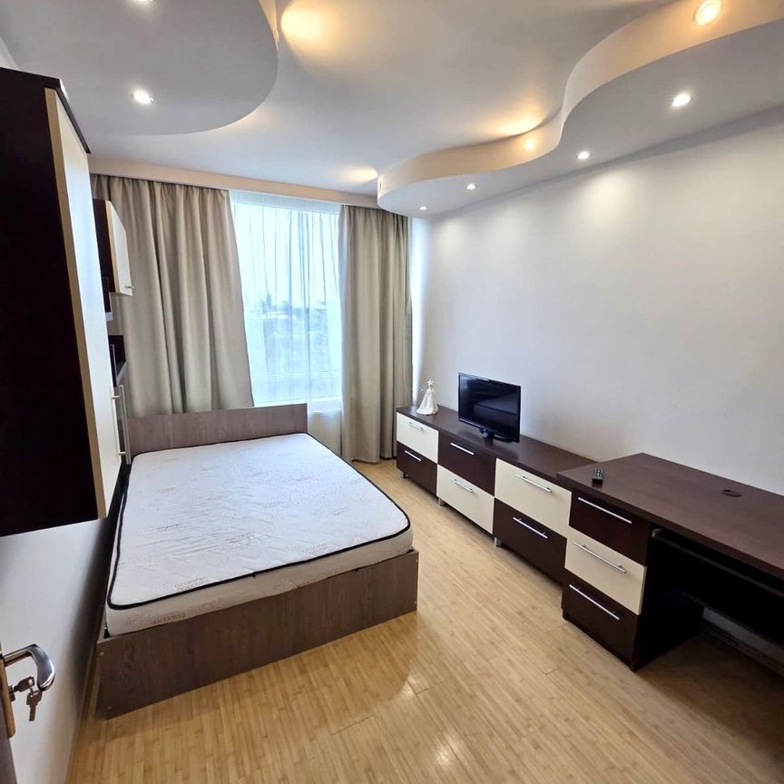 Inchiriez apartament 3 camere, ARED-UTA - Photo 1