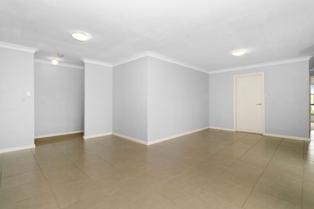 55 Araminta Chase, Cameron Park NSW 2285 - House For Rent | Domain - Photo 3