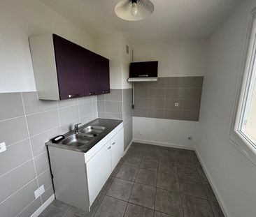 Location Appartement 2 pièces 42m² - Photo 3