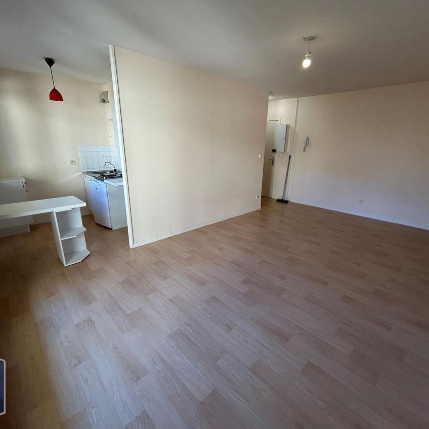 Location Appartement 1 pièce 31m² LIMOGES 87000 - Photo 1