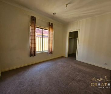 18 Mayo Street, Sunshine West VIC 3020 - Photo 5