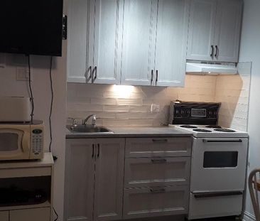 1 pièce et demie à louer - Photo 4