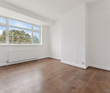 3 bedroom end of terrace house to rent - Photo 3