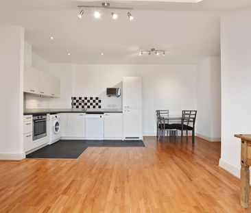 Beaumont Drive, Worcester Park - Photo 6