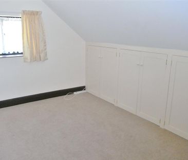 2 bedroom detached house to rent - Photo 3