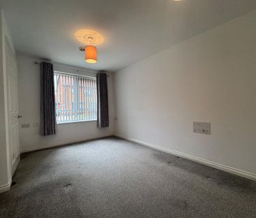 2 bedroom end of terrace house to rent - Photo 3