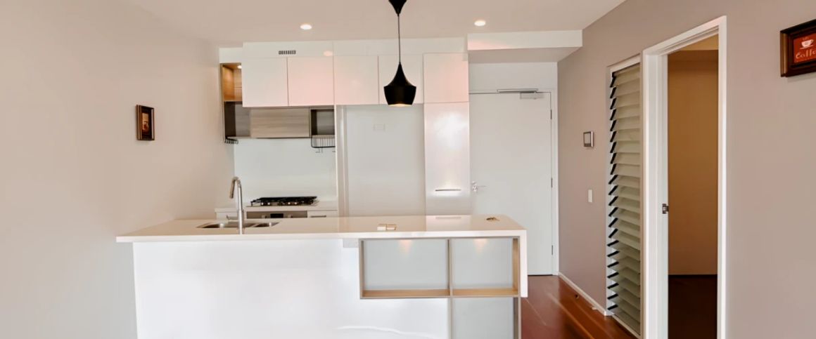 16 Edmondstone St, Brisbane - Photo 1