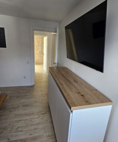 Apartament cochet la mansardă, complet mobilat & utilat, dr - Photo 2