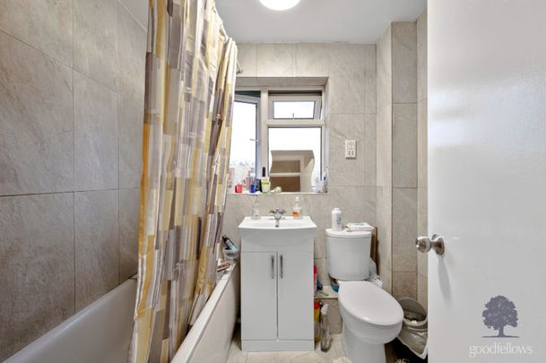 Goodwin Close, Mitcham, CR4 - Photo 1