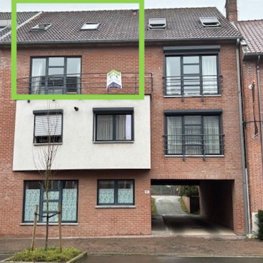 Duplex app. met 2 slpks. en garage - Photo 1