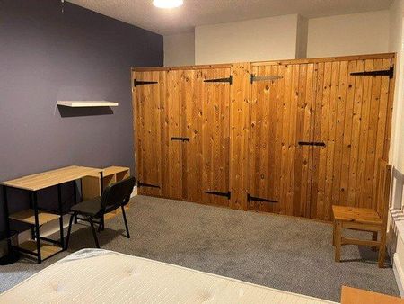 5 bedroom terraced house to rent - Photo 5