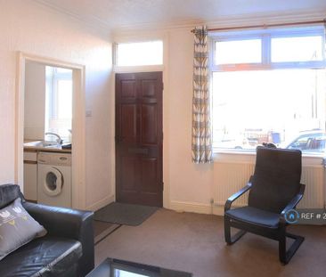 2 bedroom terraced house to rent - Photo 1