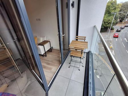 2 bedroom apartment to rent - Photo 5