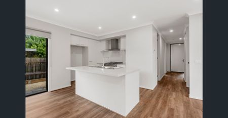 Townhouse with Spacious Floorplan - Photo 3
