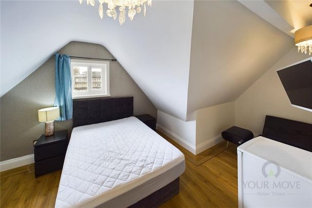 1 bedroom in a house share to rent - Photo 1