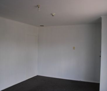 In the heart of Mangere East - Photo 3