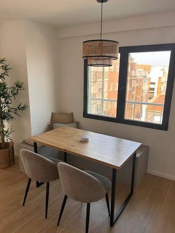 Carrer de Carles Ros, Valencia, Valencian Community 46011 - Photo 4