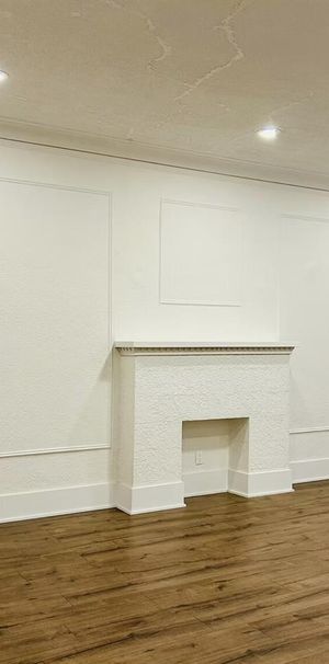 1 Bedroom - 5235 Chemin De La Côte Saint Luc, Montréal - Photo 1