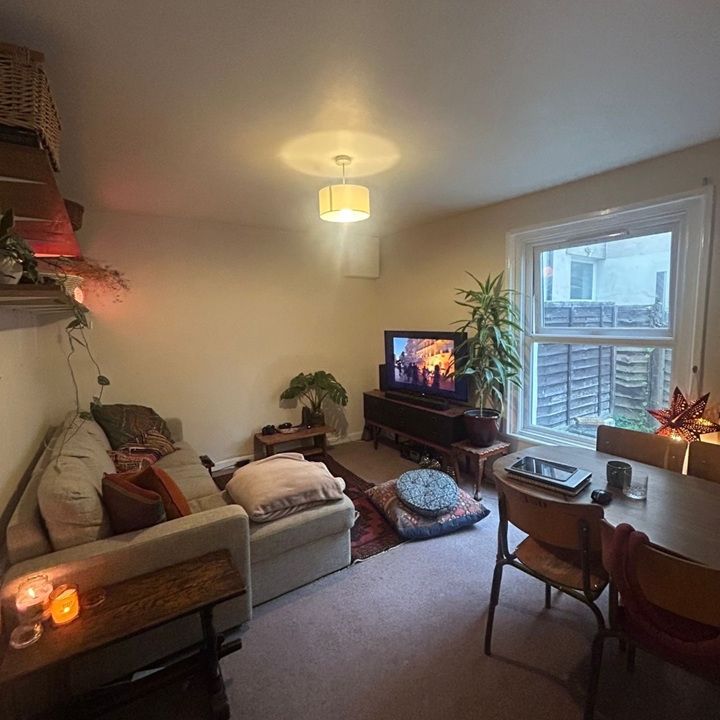 1 Bed Maisonette, Stackpool Road, BS3 - Photo 1