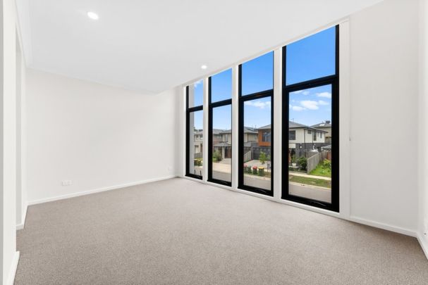 Brand New, Modern & Stylish Townhouse in the Most Convenient Location! - Photo 1