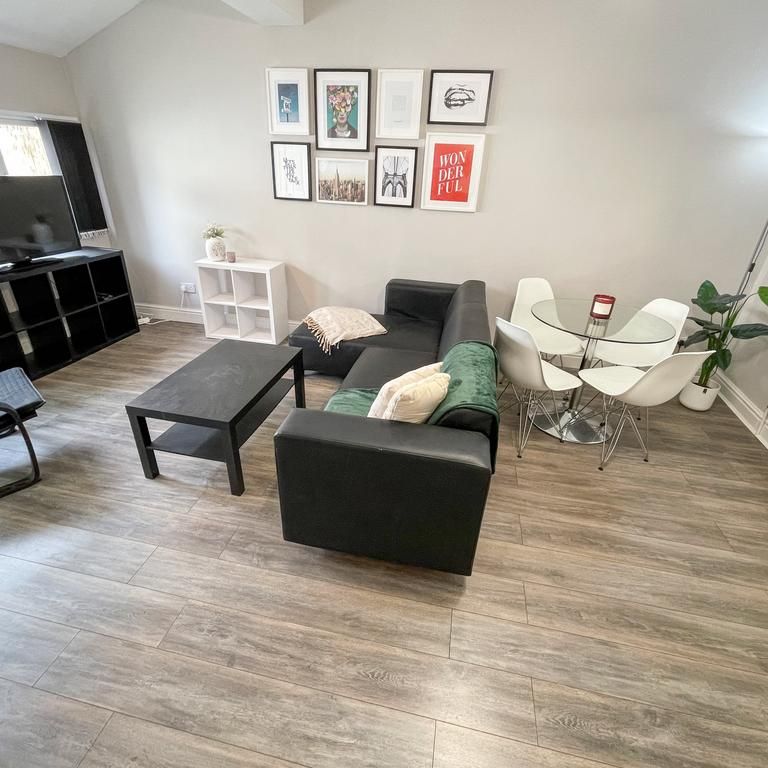 4 bedroom terraced house to rent - Photo 1