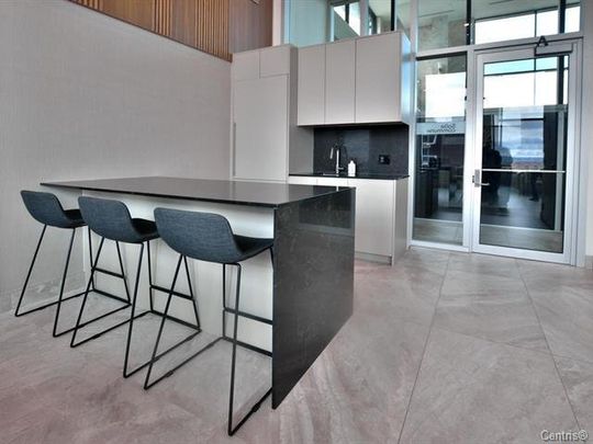 Condo for rent, Pointe-Claire - Photo 1