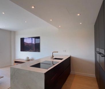 Middle Floor Apartment in Estepona - Photo 5