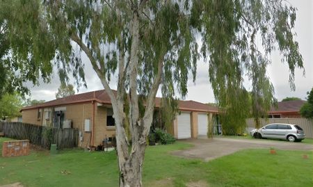 2/11 Mooney Close, Goodna QLD 4300 - House For Rent | Domain - Photo 5