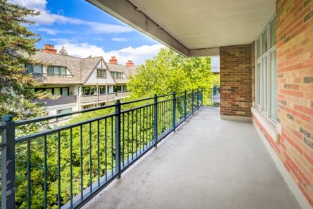 For Lease - 12 Old Mill Trail Unit# 503, Toronto, Ontario - Photo 4