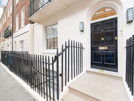 Two bedroom property situated in period conversion located in the heart of Belgravia. - Photo 5