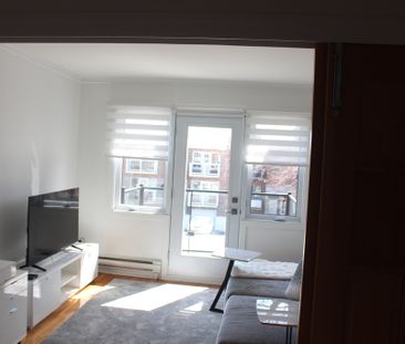 Apt. 3 1/2, Meublé Et Rénové - Photo 3