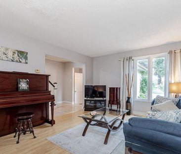 For Lease - 39 Courtleigh Square, Brampton, Ontario - Photo 4