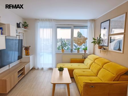 Pronájem bytu 2+kk v osobním vlastnictví 52 m², Praha 9 - Hostavice - Photo 2