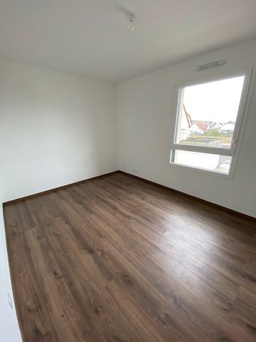 Location Appartement 3 pièces 72m² - Photo 5