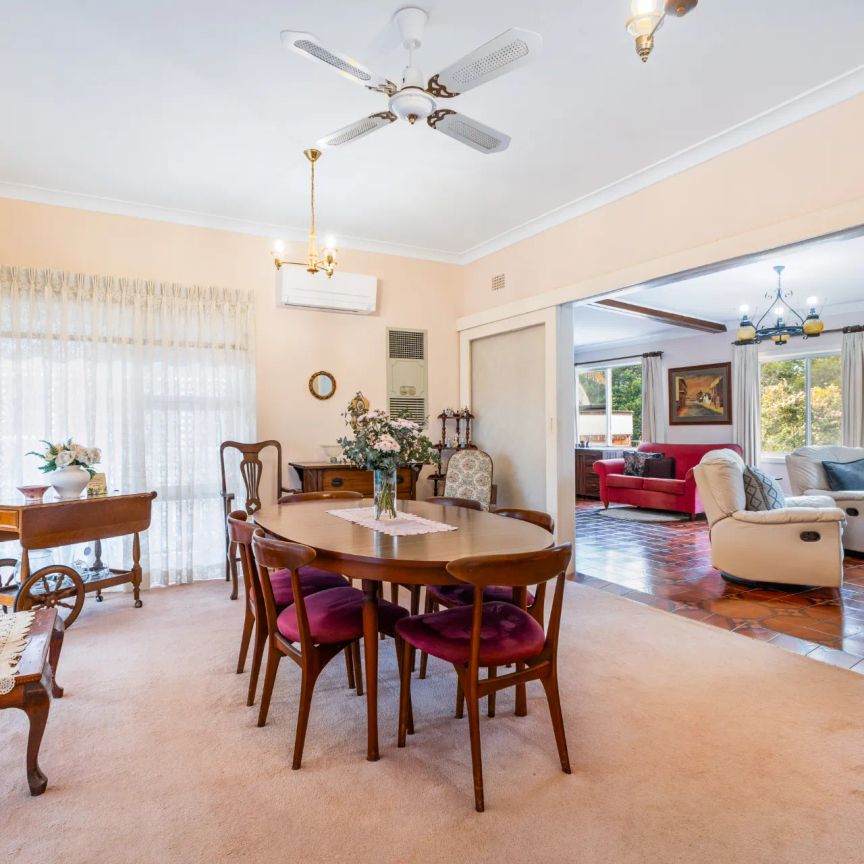 Charming and convenient! - Photo 1