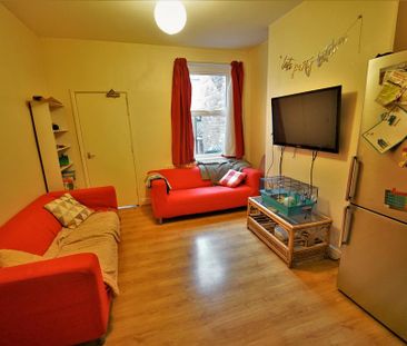 4 bedroom house to rent - Photo 1