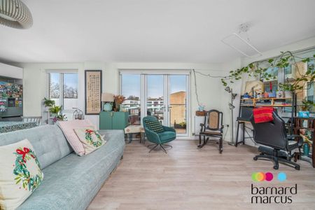 Coxwell Boulevard - Photo 2