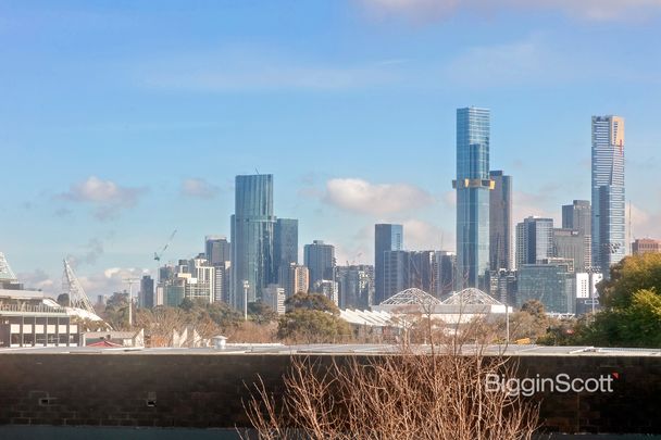 Sleek Furnished City-View Apartment in the Heart of Richmond - Photo 1